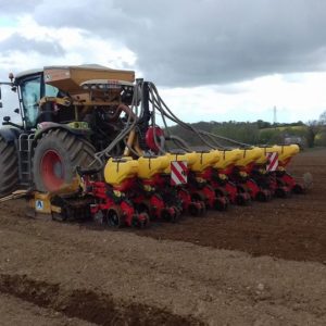 Cest parti pour les semis de mais 2018 - Travaux agricoles