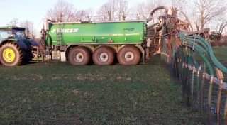 334879133 147125154901570 7559161113362475998 n - Épandage de lisier sur blé, 8R340 joskin 26000