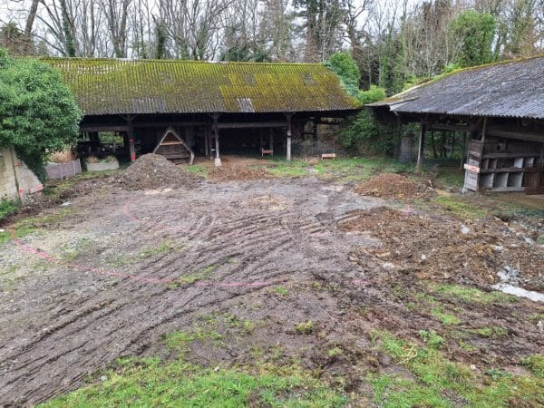 Terrassement d'un bassin tampon sur la commune du ...