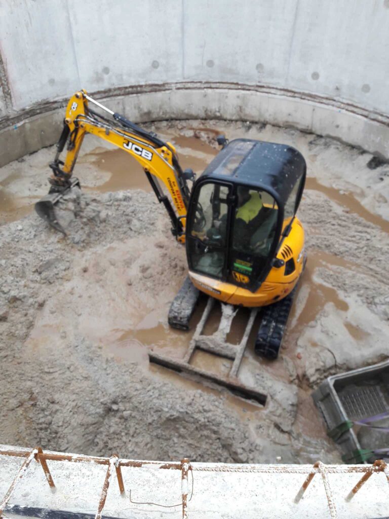 Terrassement d’un bassin (2)