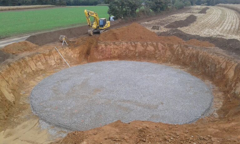 Terrassement dune fosse de 900m3 2 - Douarnenez Audierne