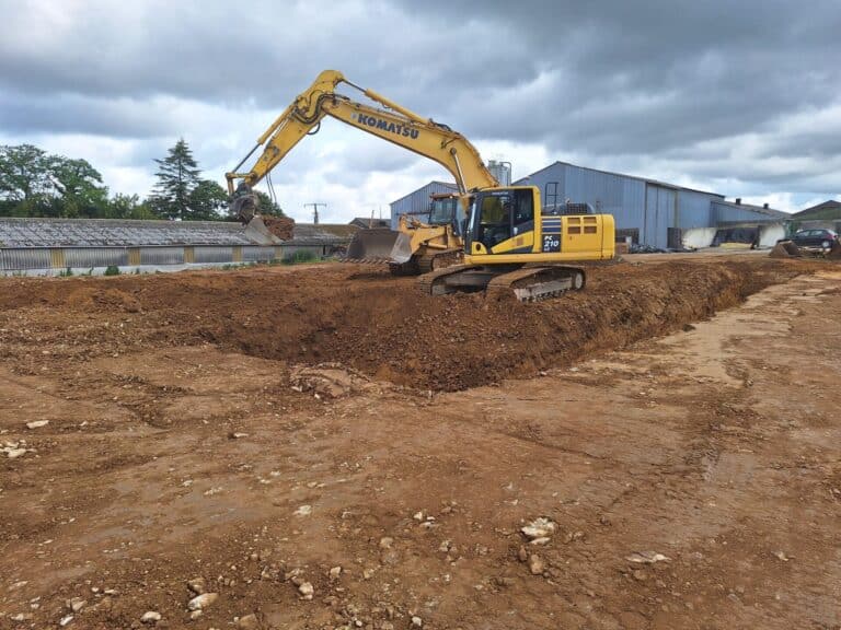 Terrassement dune plateforme batiment 3 - Douarnenez Audierne