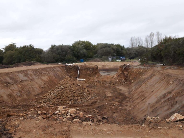 Terrassement pour l’agrandissement d’une lagune (2)